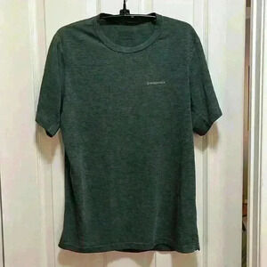 Patagonia Women’s T-Shirt Top Short Sleeve Sz M Green Crew Neck Performance